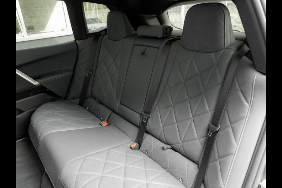 BMW iX M60 - Pano - Bowers & Wilkins - Active Steering - Luchtvering - 112kWh