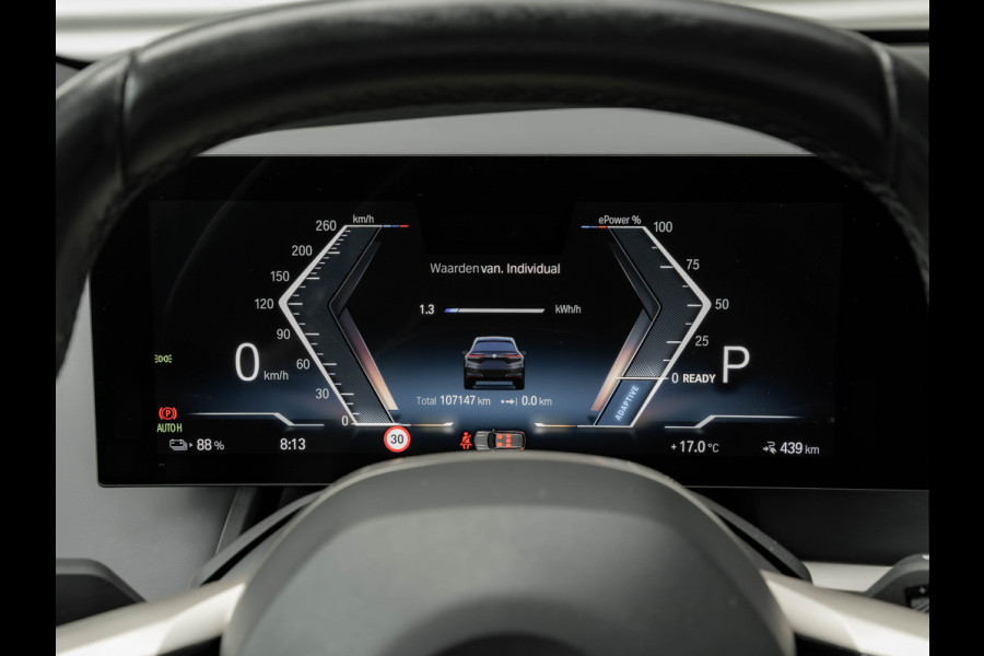 BMW iX M60 - Pano - Bowers & Wilkins - Active Steering - Luchtvering - 112kWh