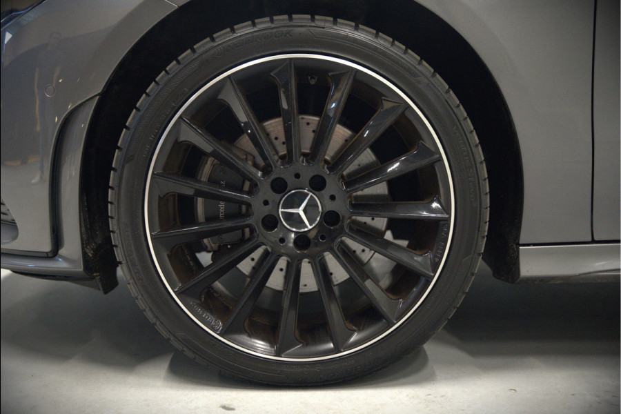 Mercedes-Benz CLA-Klasse Shooting Brake 250 e Business Solution AMG Limited | Stoelverwarming | Parkeersensoren | Navigatie | Cruise Control | Keyless | Ambiance Verlichting | Climate Control