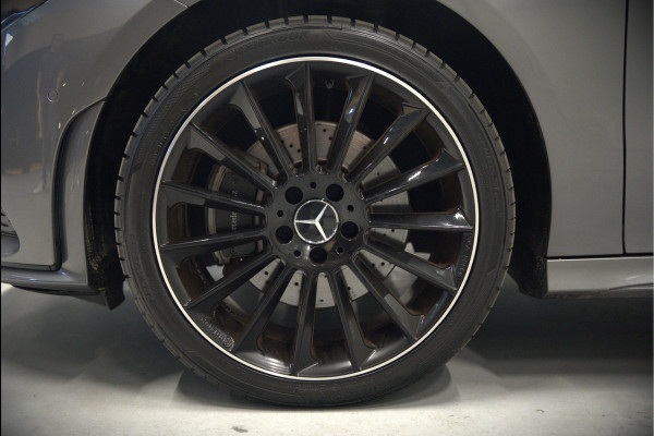 Mercedes-Benz CLA-Klasse Shooting Brake 250 e Business Solution AMG Limited | Stoelverwarming | Parkeersensoren | Navigatie | Cruise Control | Keyless | Ambiance Verlichting | Climate Control