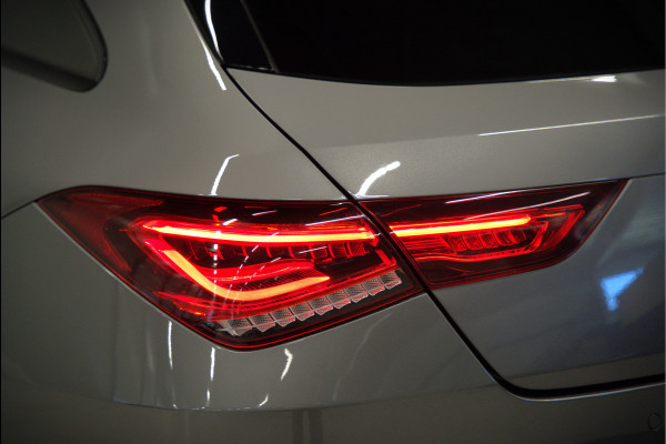 Mercedes-Benz CLA-Klasse Shooting Brake 250 e Business Solution AMG Limited | Stoelverwarming | Parkeersensoren | Navigatie | Cruise Control | Keyless | Ambiance Verlichting | Climate Control