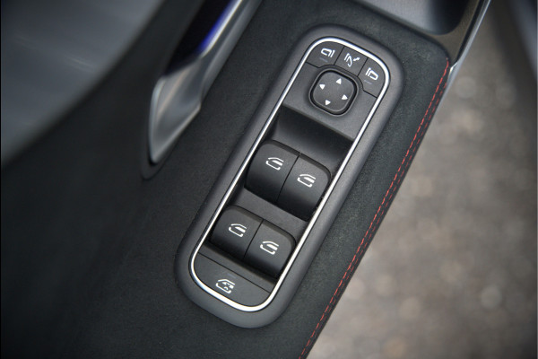 Mercedes-Benz CLA-Klasse Shooting Brake 250 e Business Solution AMG Limited | Stoelverwarming | Parkeersensoren | Navigatie | Cruise Control | Keyless | Ambiance Verlichting | Climate Control