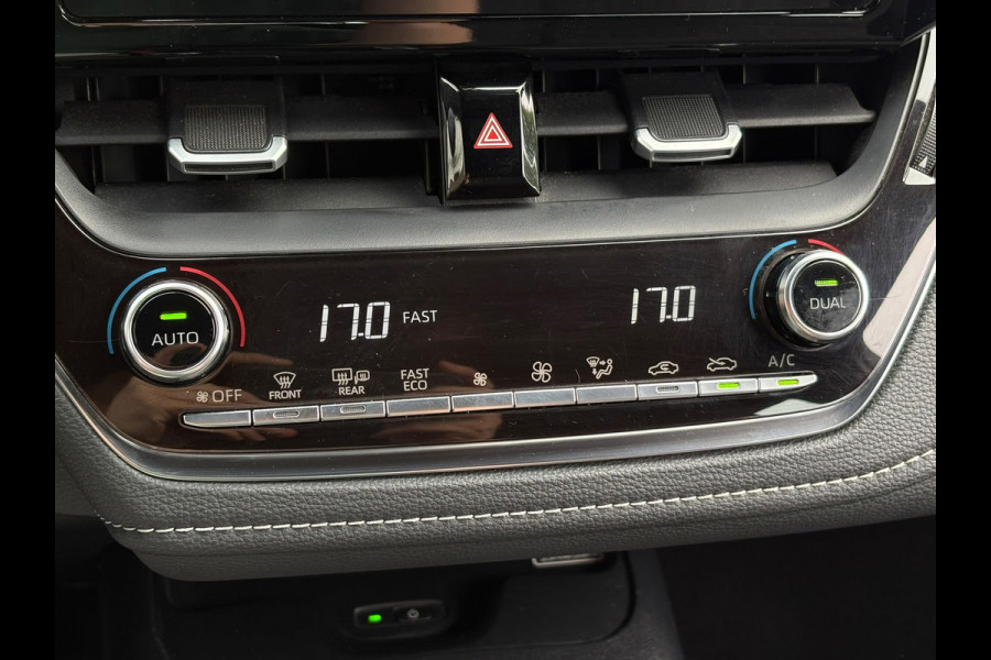 Toyota Corolla 1.8 Hybrid Two-Tone | Carplay/Android, Navi, Camera, Cruise, 18'' LMV, Climate, Licht/Regens. | Dealeronderhouden |