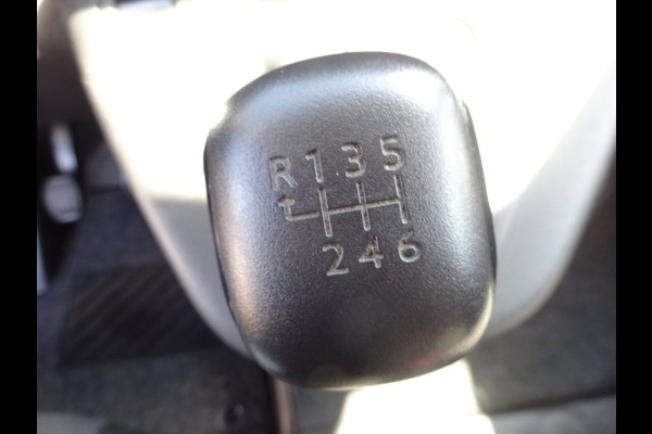 Peugeot Partner 1.2 PureTech Pro BENZINE BPM VRIJ AIRCO NAVI CRUISE CONTROL PDC SCHUIFDEUR