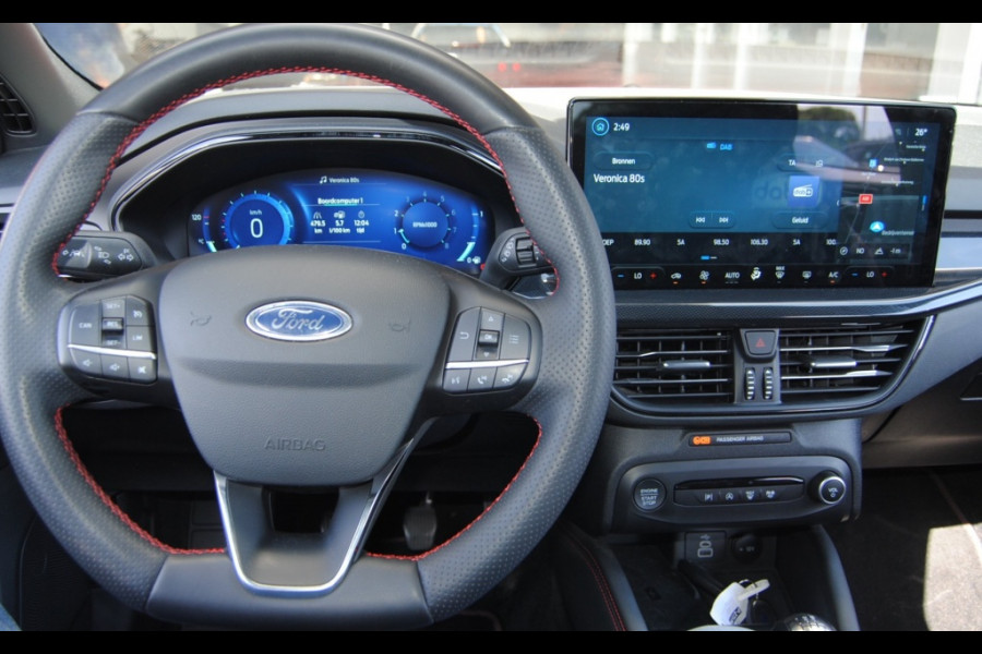 Ford Focus 1.0 EBH ST Line X | Carplay | Camera | Groot scherm | Navi
