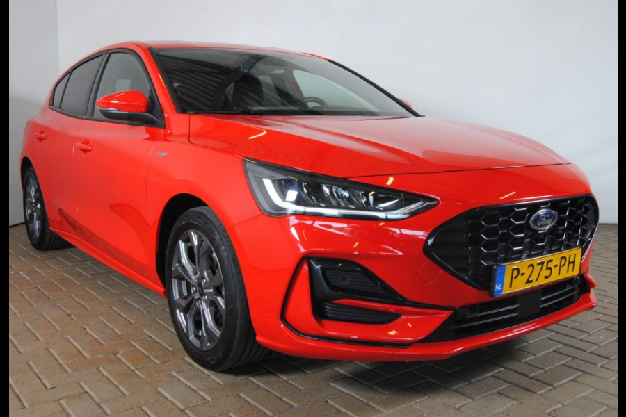 Ford Focus 1.0 EBH ST Line X | Carplay | Camera | Groot scherm | Navi
