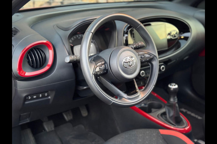 Toyota Aygo X 1.0 VVT-i MT Play
