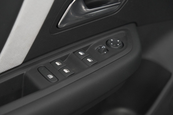 Citroën C4 1.2 Hybrid 145pk Max | 360 Camera | Adaptieve Cruise Control | Navigatie | Apple Carplay