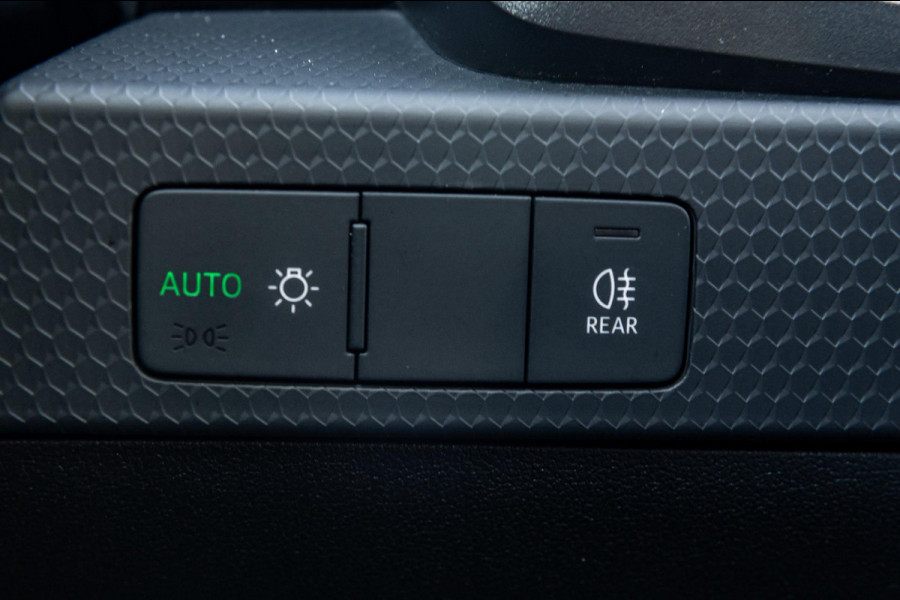 Audi A1 Sportback 30 TFSI Advanced Edition Automaat I Virtual Cockpit I CarPlay Climate I Cruise II PDC V+A I Lane Assist