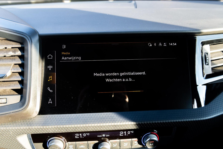 Audi A1 Sportback 30 TFSI Advanced Edition Automaat I Virtual Cockpit I CarPlay Climate I Cruise II PDC V+A I Lane Assist