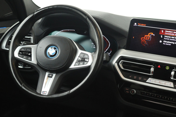 BMW iX3 High Executive 80 kWh (SOH 98,1%, PANO, TREKHAAK WEGKLAPBAAR, STOEL/STUUR VERWARMING, ELEKTR STOELEN, CRUISE ADAPTIEF)