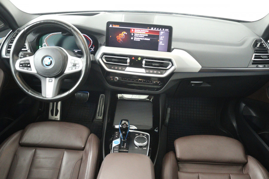 BMW iX3 High Executive 80 kWh (SOH 98,1%, PANO, TREKHAAK WEGKLAPBAAR, STOEL/STUUR VERWARMING, ELEKTR STOELEN, CRUISE ADAPTIEF)