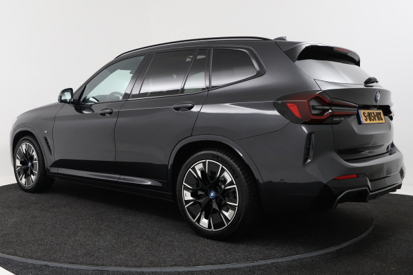 BMW iX3 High Executive 80 kWh (SOH 98,1%, PANO, TREKHAAK WEGKLAPBAAR, STOEL/STUUR VERWARMING, ELEKTR STOELEN, CRUISE ADAPTIEF)