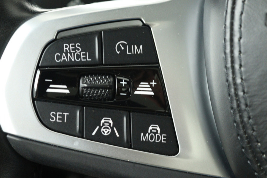 BMW iX3 High Executive 80 kWh (SOH 98,1%, PANO, TREKHAAK WEGKLAPBAAR, STOEL/STUUR VERWARMING, ELEKTR STOELEN, CRUISE ADAPTIEF)