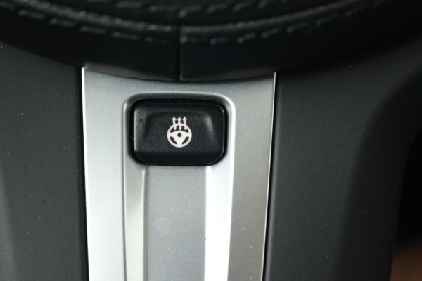 BMW iX3 High Executive 80 kWh (SOH 98,1%, PANO, TREKHAAK WEGKLAPBAAR, STOEL/STUUR VERWARMING, ELEKTR STOELEN, CRUISE ADAPTIEF)