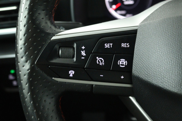 Seat Leon Sportstourer 1.5 TSI FR Launch Edition (DIGITALE COCKPIT, CRUISE ADAPTIEF, NAVIGATIE CARPLAY, PARKEERSENSOREN)