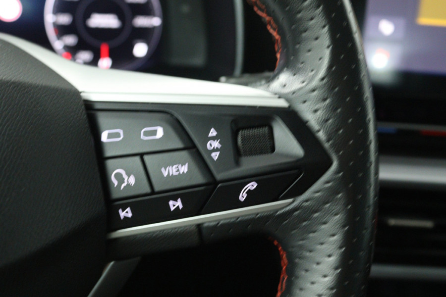 Seat Leon Sportstourer 1.5 TSI FR Launch Edition (DIGITALE COCKPIT, CRUISE ADAPTIEF, NAVIGATIE CARPLAY, PARKEERSENSOREN)