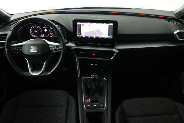 Seat Leon Sportstourer 1.5 TSI FR Launch Edition (DIGITALE COCKPIT, CRUISE ADAPTIEF, NAVIGATIE CARPLAY, PARKEERSENSOREN)
