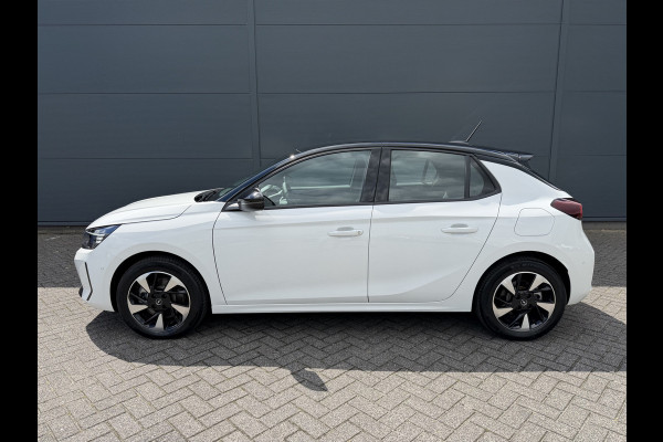 Opel Corsa Electric Ultimate 50 kWh (Camera - LED - Automatische Airco - Alcantara - Stoel-/- Stuurverwarming - Navigatie via APP - Parkeersensoren