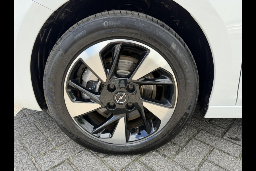 Opel Corsa Electric Ultimate 50 kWh (Camera - LED - Automatische Airco - Alcantara - Stoel-/- Stuurverwarming - Navigatie via APP - Parkeersensoren