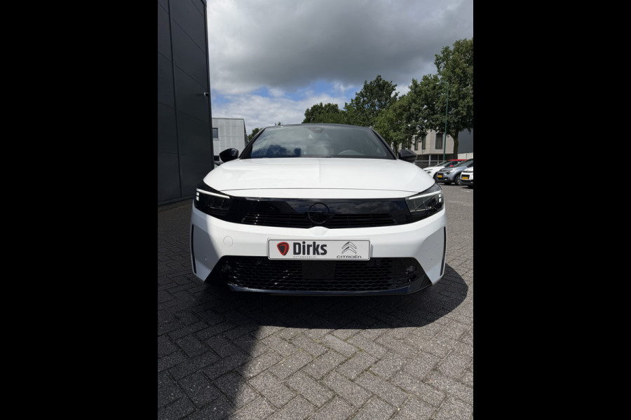 Opel Corsa Electric Ultimate 50 kWh (Camera - LED - Automatische Airco - Alcantara - Stoel-/- Stuurverwarming - Navigatie via APP - Parkeersensoren