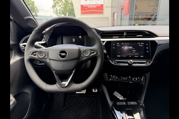 Opel Corsa Electric Ultimate 50 kWh (Camera - LED - Automatische Airco - Alcantara - Stoel-/- Stuurverwarming - Navigatie via APP - Parkeersensoren