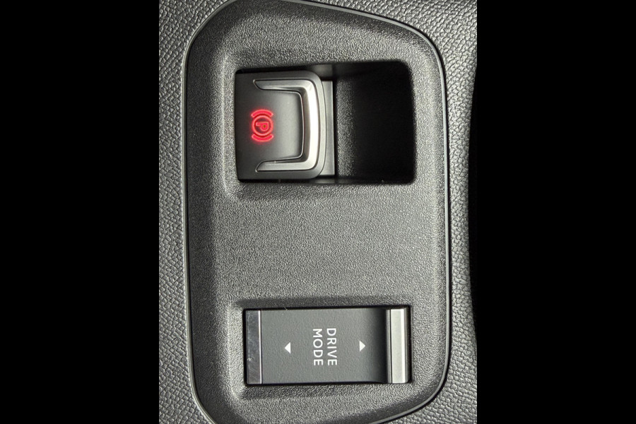 Opel Corsa Electric Ultimate 50 kWh (Camera - LED - Automatische Airco - Alcantara - Stoel-/- Stuurverwarming - Navigatie via APP - Parkeersensoren