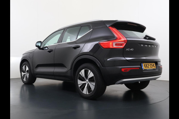 Volvo XC40 1.5 T5 Recharge Inscription VAN: 35.900,- VOOR: 33.877,- UW WKVOORDEEL: 2.023,- | HARMAN KARDON | ELECTR. STOELEN | UNIEKE KMSTAND | CAMERA | ELECTR. ACHTERKLEP | RIJKLAAR INCL. 12 MND BOVAG GARANTIE