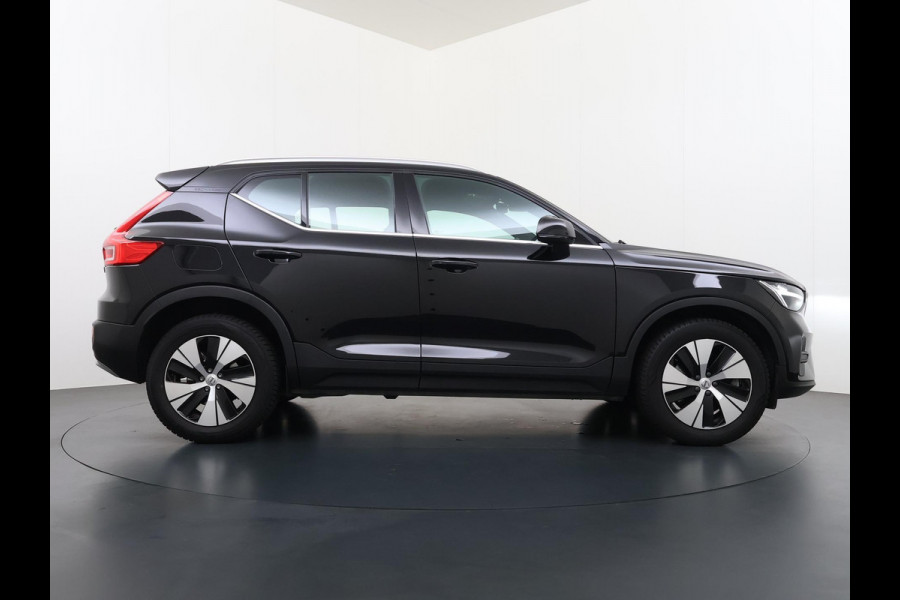 Volvo XC40 1.5 T5 Recharge Inscription VAN: 35.900,- VOOR: 33.877,- UW WKVOORDEEL: 2.023,- | HARMAN KARDON | ELECTR. STOELEN | UNIEKE KMSTAND | CAMERA | ELECTR. ACHTERKLEP | RIJKLAAR INCL. 12 MND BOVAG GARANTIE