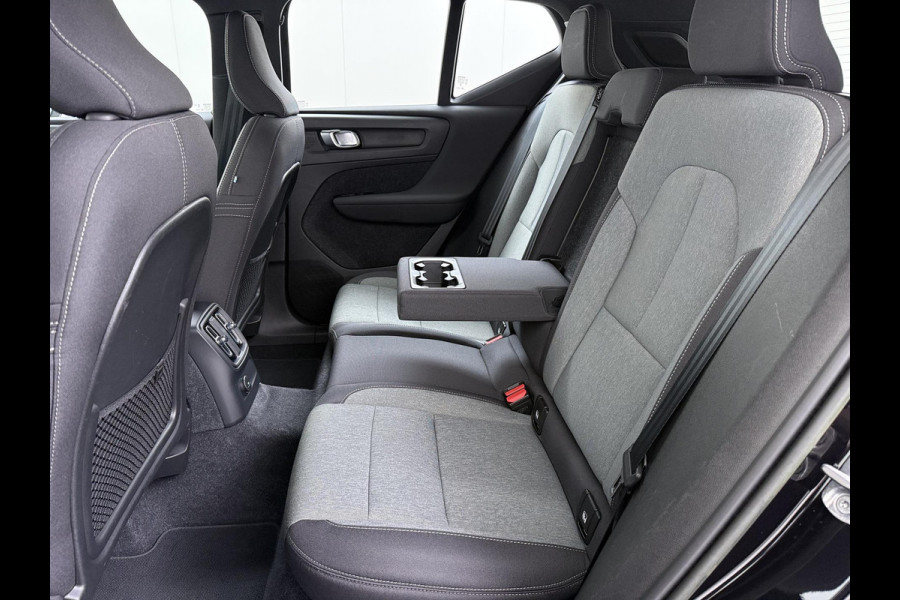 Volvo XC40 1.5 T5 Recharge Inscription VAN: 35.900,- VOOR: 33.877,- UW WKVOORDEEL: 2.023,- | HARMAN KARDON | ELECTR. STOELEN | UNIEKE KMSTAND | CAMERA | ELECTR. ACHTERKLEP | RIJKLAAR INCL. 12 MND BOVAG GARANTIE