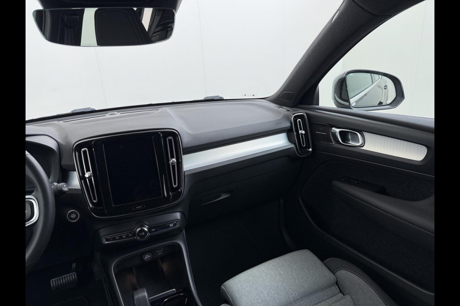 Volvo XC40 1.5 T5 Recharge Inscription VAN: 35.900,- VOOR: 33.877,- UW WKVOORDEEL: 2.023,- | HARMAN KARDON | ELECTR. STOELEN | UNIEKE KMSTAND | CAMERA | ELECTR. ACHTERKLEP | RIJKLAAR INCL. 12 MND BOVAG GARANTIE