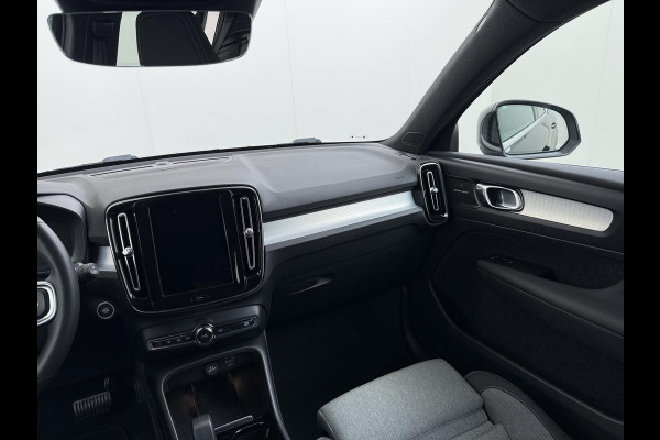 Volvo XC40 1.5 T5 Recharge Inscription VAN: 35.900,- VOOR: 33.877,- UW WKVOORDEEL: 2.023,- | HARMAN KARDON | ELECTR. STOELEN | UNIEKE KMSTAND | CAMERA | ELECTR. ACHTERKLEP | RIJKLAAR INCL. 12 MND BOVAG GARANTIE
