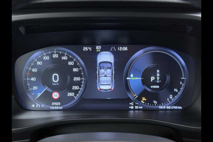Volvo XC40 1.5 T5 Recharge Inscription VAN: 35.900,- VOOR: 33.877,- UW WKVOORDEEL: 2.023,- | HARMAN KARDON | ELECTR. STOELEN | UNIEKE KMSTAND | CAMERA | ELECTR. ACHTERKLEP | RIJKLAAR INCL. 12 MND BOVAG GARANTIE