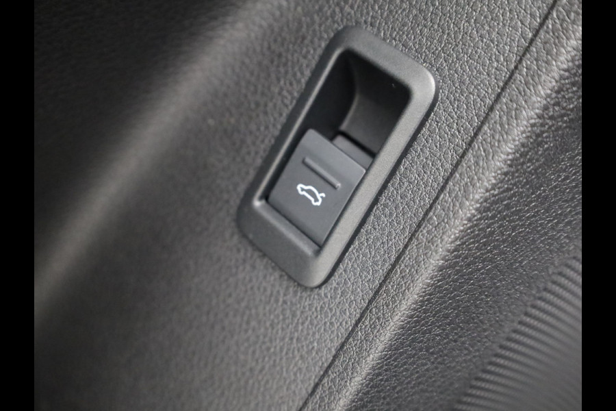 Audi Q3 35 TFSI S edition | Camera | Trekhaak afnb. | Prijs Rijklaar!!