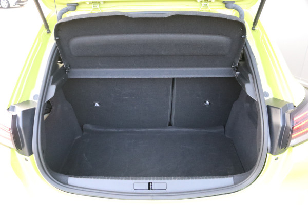 Peugeot 208 1.2 PureT. 100PK Allure Carplay-android/Parkeerhulp/Cruise-control