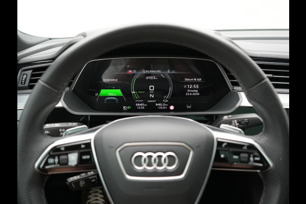 Audi Q8 e-tron Sportback 55 Quattro S edition 95 kWh 408pk Dealer O.H | Luchtvering | Panodak | Black Optic | Adaptive Cruise | 360 Camera | B&O Soundsystem | 21"L.M | Alcantara Sportstoelen Memory | Apple Carplay | Matrix LED |