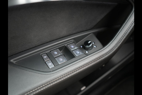 Audi Q8 e-tron Sportback 55 Quattro S edition 95 kWh 408pk Dealer O.H | Luchtvering | Panodak | Black Optic | Adaptive Cruise | 360 Camera | B&O Soundsystem | 21"L.M | Alcantara Sportstoelen Memory | Apple Carplay | Matrix LED |