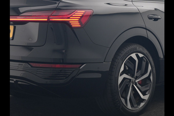 Audi Q8 e-tron Sportback 55 Quattro S edition 95 kWh 408pk Dealer O.H | Luchtvering | Panodak | Black Optic | Adaptive Cruise | 360 Camera | B&O Soundsystem | 21"L.M | Alcantara Sportstoelen Memory | Apple Carplay | Matrix LED |