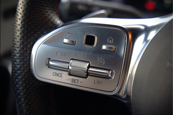 Mercedes-Benz CLA-Klasse Shooting Brake 250 e Business Solution AMG Limited | Stoelverwarming | Parkeersensoren | Navigatie | Cruise Control | Keyless | Ambiance Verlichting | Climate Control