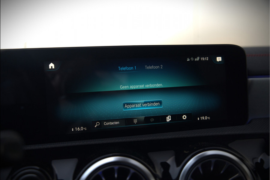 Mercedes-Benz CLA-Klasse Shooting Brake 250 e Business Solution AMG Limited | Stoelverwarming | Parkeersensoren | Navigatie | Cruise Control | Keyless | Ambiance Verlichting | Climate Control
