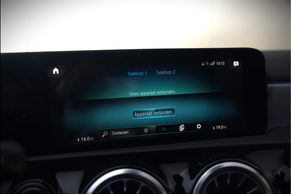Mercedes-Benz CLA-Klasse Shooting Brake 250 e Business Solution AMG Limited | Stoelverwarming | Parkeersensoren | Navigatie | Cruise Control | Keyless | Ambiance Verlichting | Climate Control