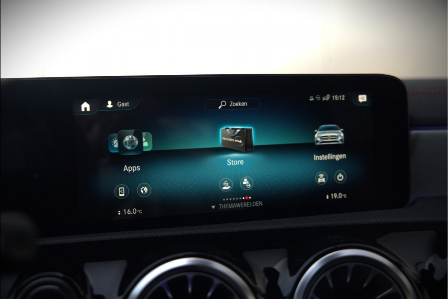 Mercedes-Benz CLA-Klasse Shooting Brake 250 e Business Solution AMG Limited | Stoelverwarming | Parkeersensoren | Navigatie | Cruise Control | Keyless | Ambiance Verlichting | Climate Control