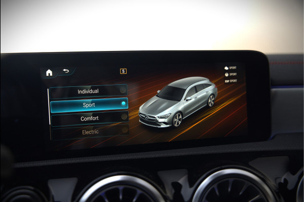 Mercedes-Benz CLA-Klasse Shooting Brake 250 e Business Solution AMG Limited | Stoelverwarming | Parkeersensoren | Navigatie | Cruise Control | Keyless | Ambiance Verlichting | Climate Control