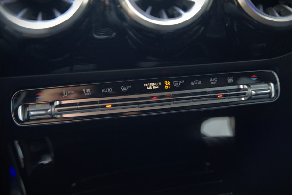 Mercedes-Benz CLA-Klasse Shooting Brake 250 e Business Solution AMG Limited | Stoelverwarming | Parkeersensoren | Navigatie | Cruise Control | Keyless | Ambiance Verlichting | Climate Control