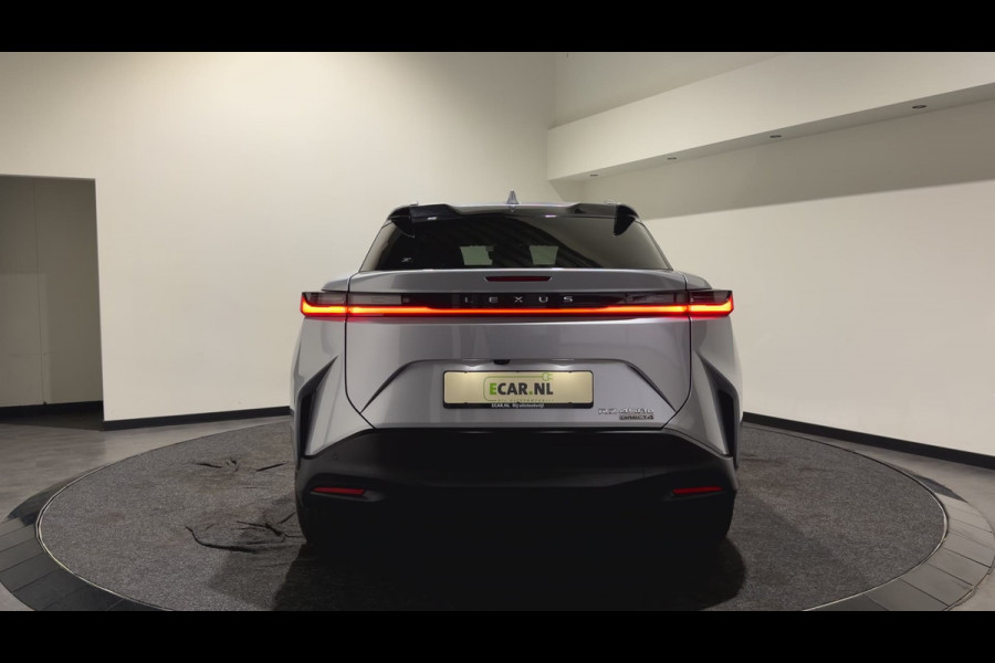 Lexus RZ 450e Executive Line 71 kWh | Leder interieur | Stoelen gekoeld & verwarmd | LMV 20" | Soh (batterijcheck) Waarde 97,9 %