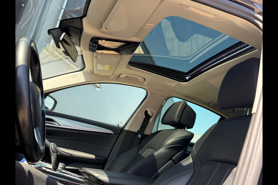 BMW 5 Serie 530i xDrive High Executive|Schuifdak|Memory|Trekhaak|