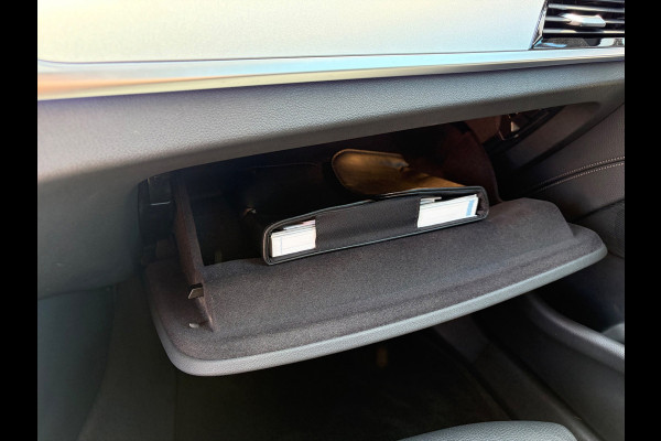 BMW 5 Serie 530i xDrive High Executive|Schuifdak|Memory|Trekhaak|