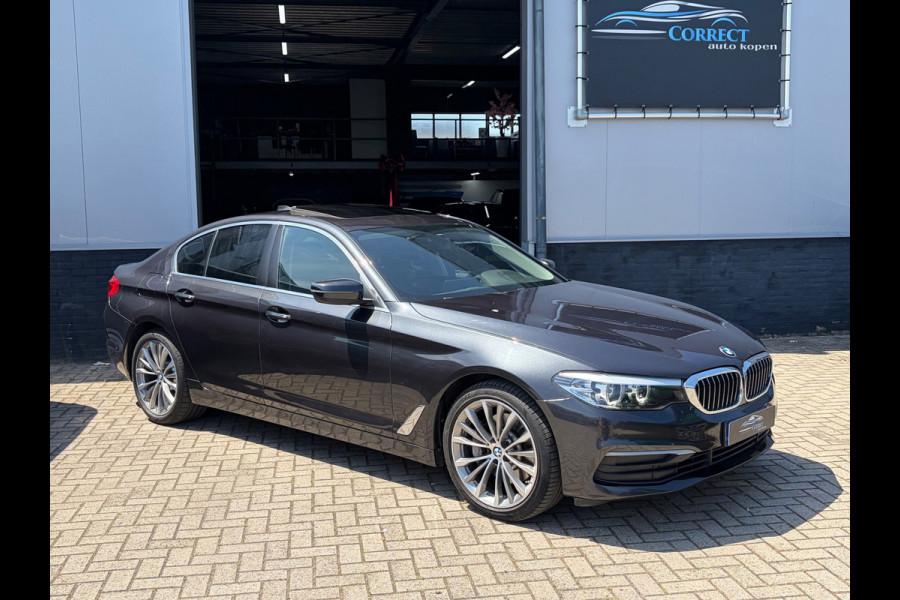 BMW 5 Serie 530i xDrive High Executive|Schuifdak|Memory|Trekhaak|