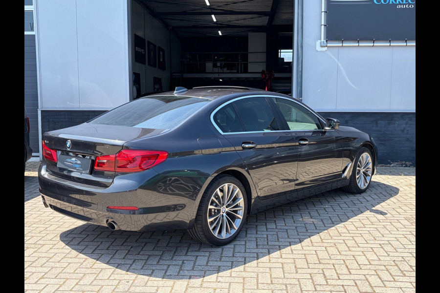 BMW 5 Serie 530i xDrive High Executive|Schuifdak|Memory|Trekhaak|