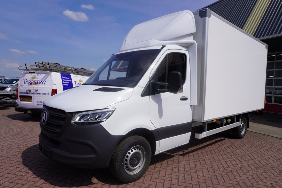 Mercedes-Benz Sprinter 319 CDI 191PK Bakwagen met laadklep Automaat Nr. V068 | Airco | Cruise | Apple-Android DEMO